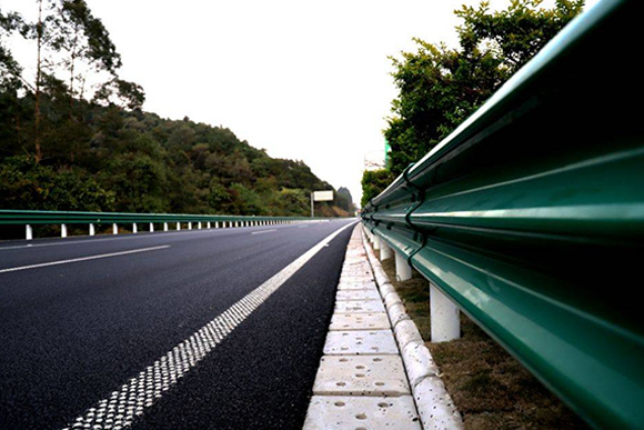 宁波高速公路护栏的常用类型